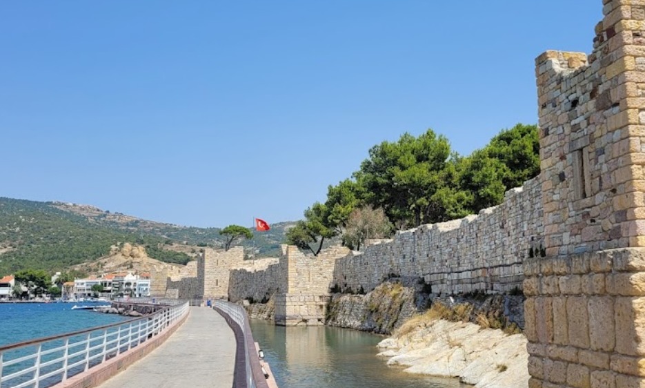 Beş Kapılar Kalesi