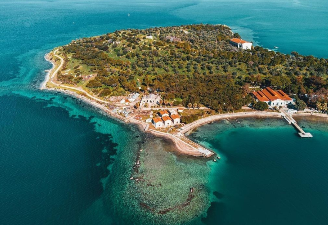 Karantina Adası