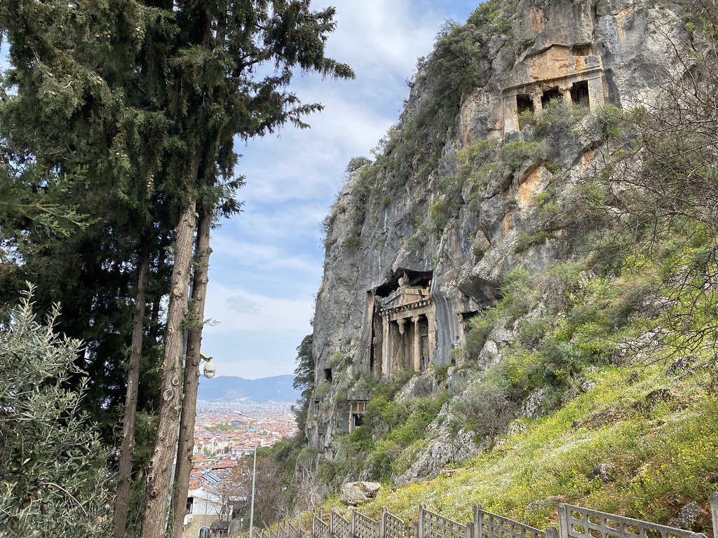 amintas kaya mezarları